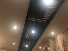 -西西弗书店&矢量咖啡(壹方购物中心店)