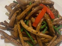 -万龙洲海鲜(大兴绿地缤纷城店)