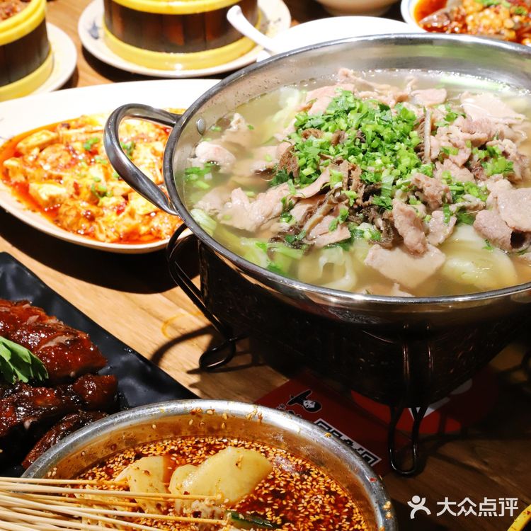 打卡魔都正宗乐山美食排队王!