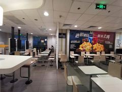 大堂-麦当劳(西客站店)