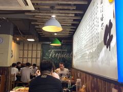 -陆记牛庄·碳锅龙虾烧烤(爱上花园店)