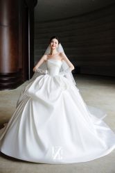 -Renee芮亦婚纱(原丽莎)