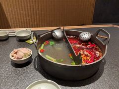 -三出山火锅(南京万象天地店)