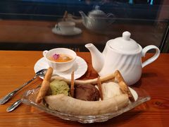 三色冰淇淋香蕉船-古董花园(思南路42弄小区店)