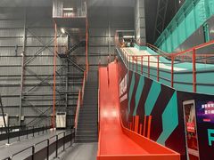 -极限PLAY运动娱乐新世界·团建派对潮玩休闲馆·室内蹦极高空游乐园