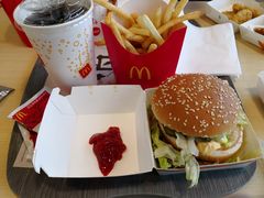 -麦当劳(军博店)