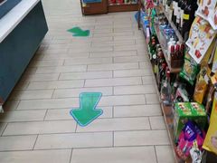 -全家便利店(秀沿路店)