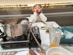 -金马门国际美食百汇(珞喻路店)