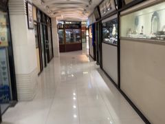 -云洲古玩城(大木桥路店)