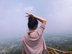 -鬼笑石后山停车场