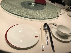 餐具摆设-天龙轩(香港丽思卡尔顿酒店)