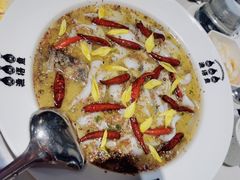 -渔语鱼酸菜鱼新川菜(来福士店)