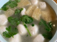 香菜鱼圆汤-双塔老饭店