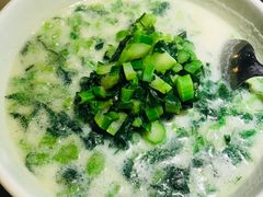 豆浆煮菜心-佬麻雀·新湘菜(珠海金发购物中心店)