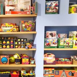 -国际蓝孩(将台路店)