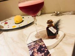 《红磨坊的舞会》-théATRE 茶聚场(王府中環店)