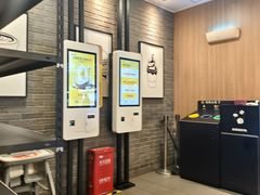 -麦当劳(上海虹桥站30B检票口楼上)