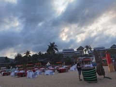 -亚龙湾希尔顿自助餐厅·海鲜·烧烤·沙滩BBQ·现场乐队