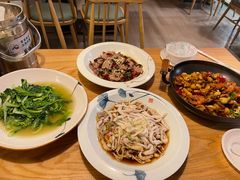 -董厨煨汤馆(车站路店)