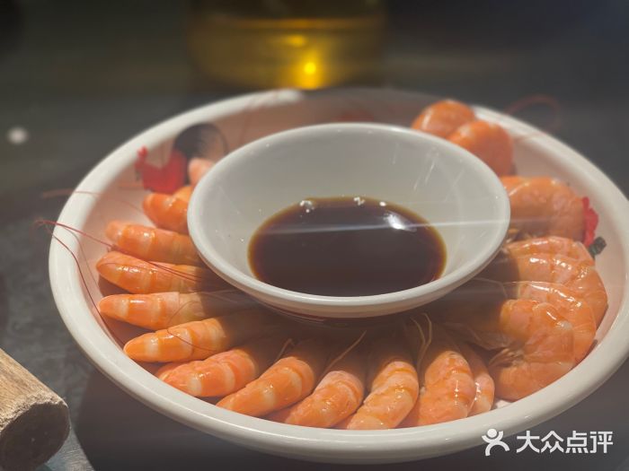 三亚火车头万人海鲜广场图片