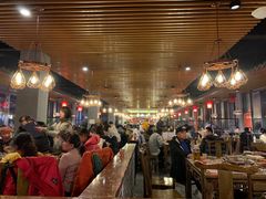 大堂-九尺赵老四鲜鹅肠火锅