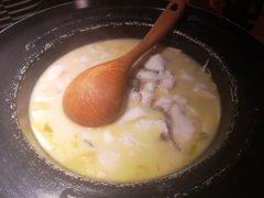 -九锅一堂酸菜鱼(新南凯德直营店)