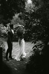 -菲林婚纱摄影工作室