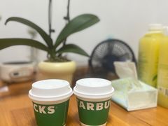 -星巴克臻选(深圳龙华红山天虹店)
