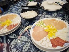 -桥香园过桥米线(国贸店)