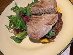 -JINNS锦时 steak&pizza(浸信会礼拜堂旧址店)