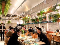 -老乡鸡(上海白玉兰广场店)