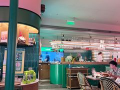 -芭莉与彩虹西餐厅(成都合生汇店)