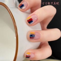 -吉吉靓甲美睫