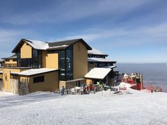 山顶餐厅-中旅松花湖滑雪场