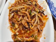 -渝信川菜 · 川味家常菜(财富购物中心店)
