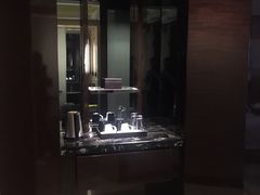 -成都保利公园皇冠假日酒店(熊猫基地店)