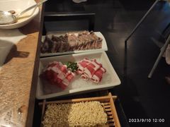 -尚尚仙·酸汤猪手·猪肚鸡火锅(华联万柳购物中心店)