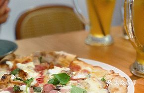 Blue Cheese Ham Pizza