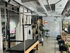-F+轻食健身赋能空间(中华北路国贸商场店)