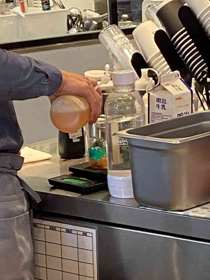 foom coffee-"对拍照党来说背景墙实在是太友好了.「黑.