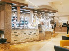 -怡咖啡海鲜自助餐厅(浦东香格里拉店)