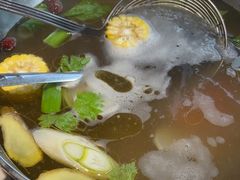 -乡土黄·鲜牛肉火锅·小龙虾(兴业街店)