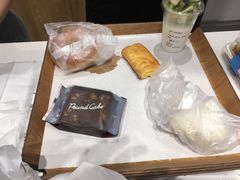 -巴黎贝甜(大宁国际商业广场店)
