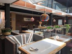 -苹果树下艺术餐厅(宋庄店)