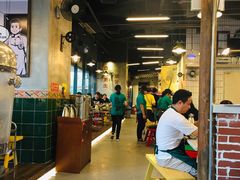 大堂-憨铁匠老火锅(龙岗万科里店)