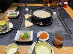 -有一锅·野生菌黑山羊腊排骨火锅(古城北门店)