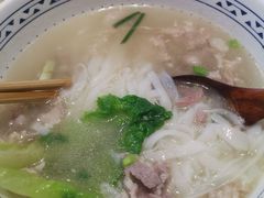 老长沙手工土猪肉粉-三两粉(莲塘华润万家店)