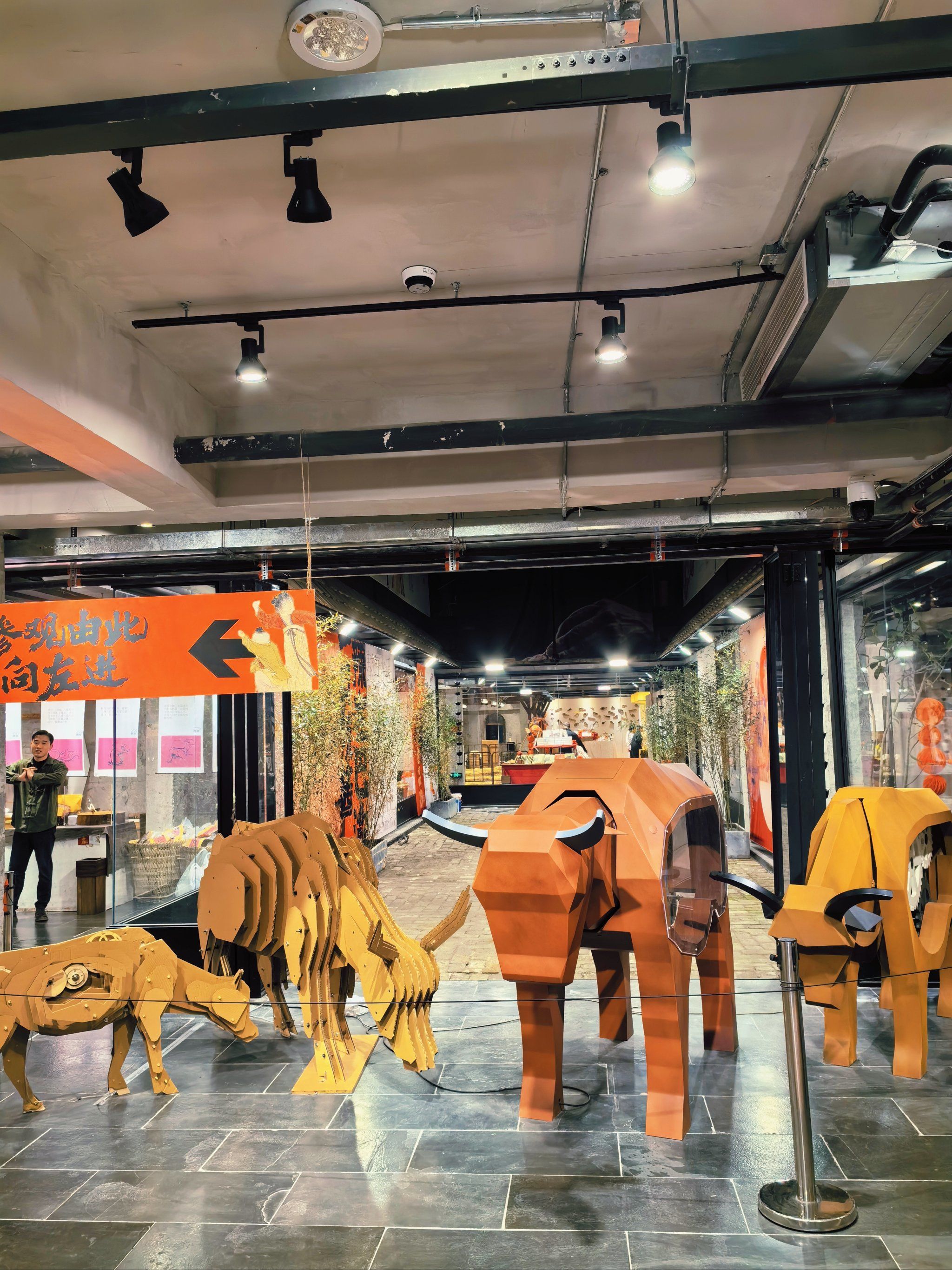 发现中华器物之美! 进门处是"木牛牛马"?