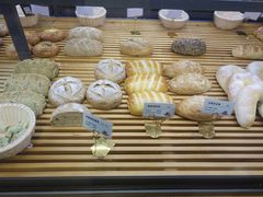 -焙丽拾光(麦凯乐直营店)