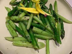 松露酱炒鲜芦笋-鹿港小镇(金虹桥国际中心店)